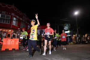 BIB: 
                            <button type="button" onclick="openModal(26262568)" class="btn btn-primary btn-sm float-right btn-popup" data-toggle="modal" data-target=".modal-high-quality">
                        <i class="fas fa-shopping-cart"></i> Add to Cart
                    </button>
                                            <button type="button" onclick="isThisMe(26262568, true)" class="btn btn-success btn-sm float-right btn-popup btn-isme hidden" data-toggle="tooltip" data-placement="bottom" title="นี่คือรูปของคุณใช่ไหม คลิกที่นี่เพื่อเอาเข้าอัลบั้ม">
                        <i class="fas fa-plus"></i> Add to album
                    </button>
                    <button type="button" onclick="isThisMe(26262568, false)" class="btn btn-warning btn-sm float-right btn-popup btn-isnotme hidden">
                        <i class="fas fa-ban"></i> Remove from album
                    </button>